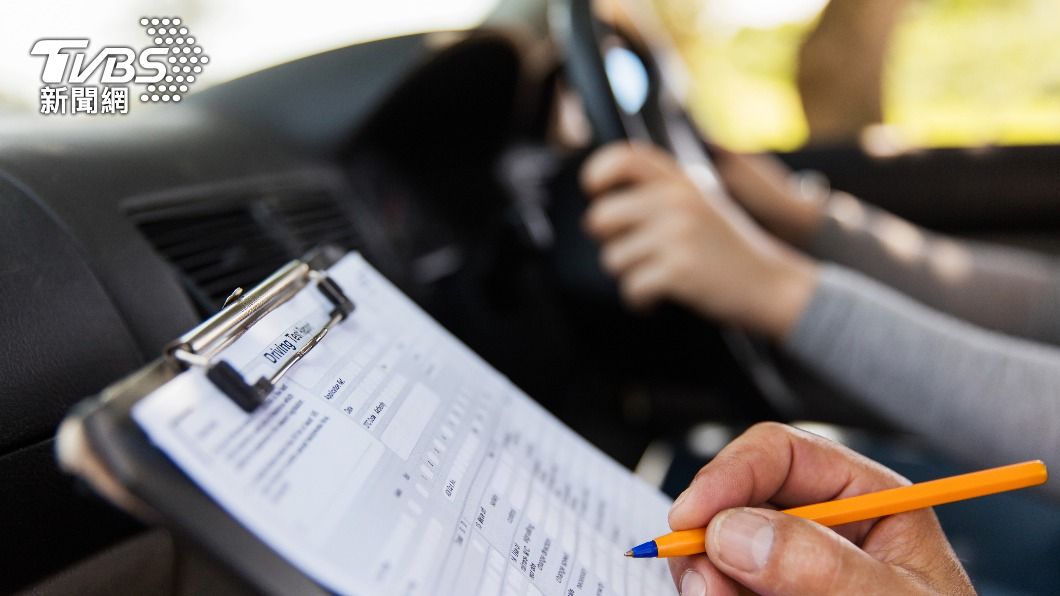 韓國人只要持有國際駕照,就可以到台灣開車。(示意圖/shutterstock達志影像)