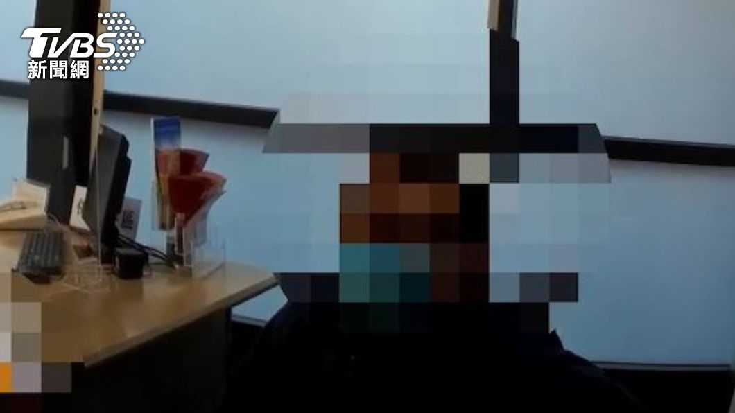 男子表示該名網友介紹投資機會。(圖/TVBS)
