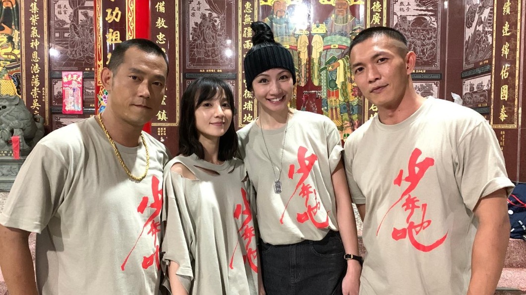 顏正國(圖左)執導、主演國片《少年吔》。(圖/翻攝自顏正國臉書)