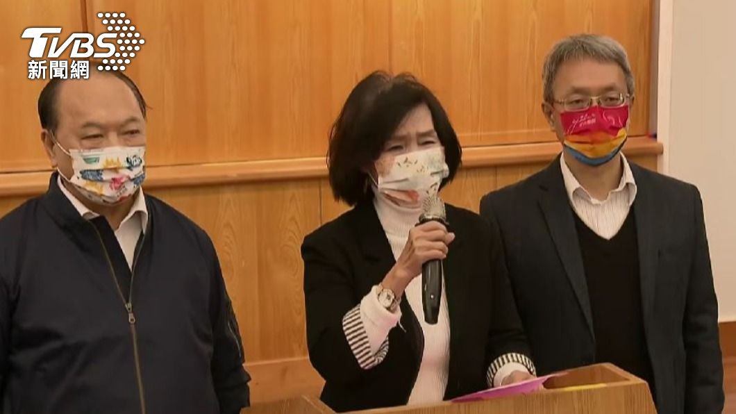 稱各地政治人物放話、捏造不實言論，對她和宜蘭縣民都是傷害。（圖／TVBS）