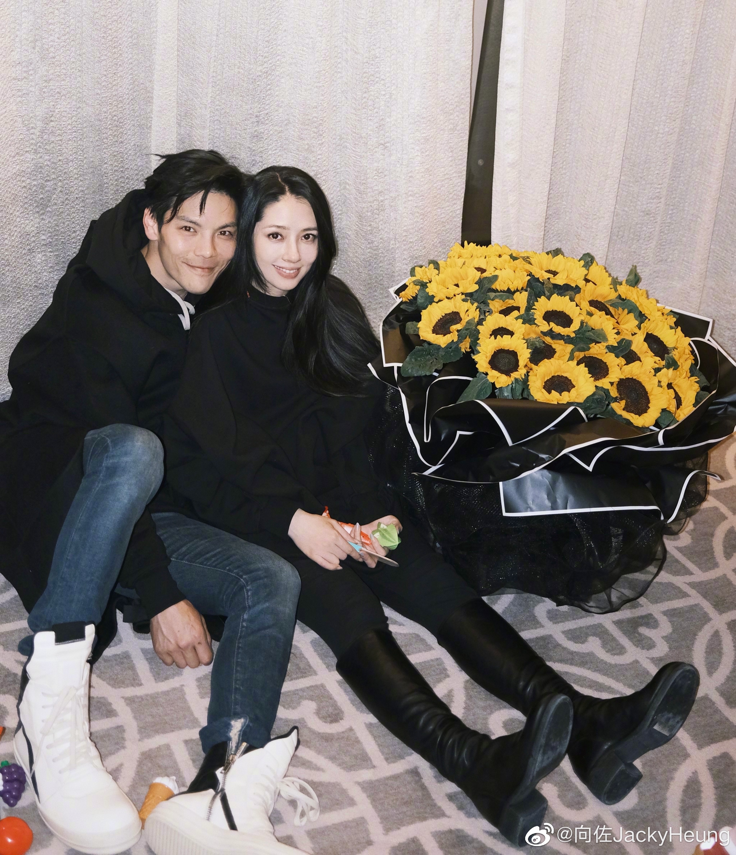 郭碧婷婚後專心育兒。（圖／翻攝自向佐微博）