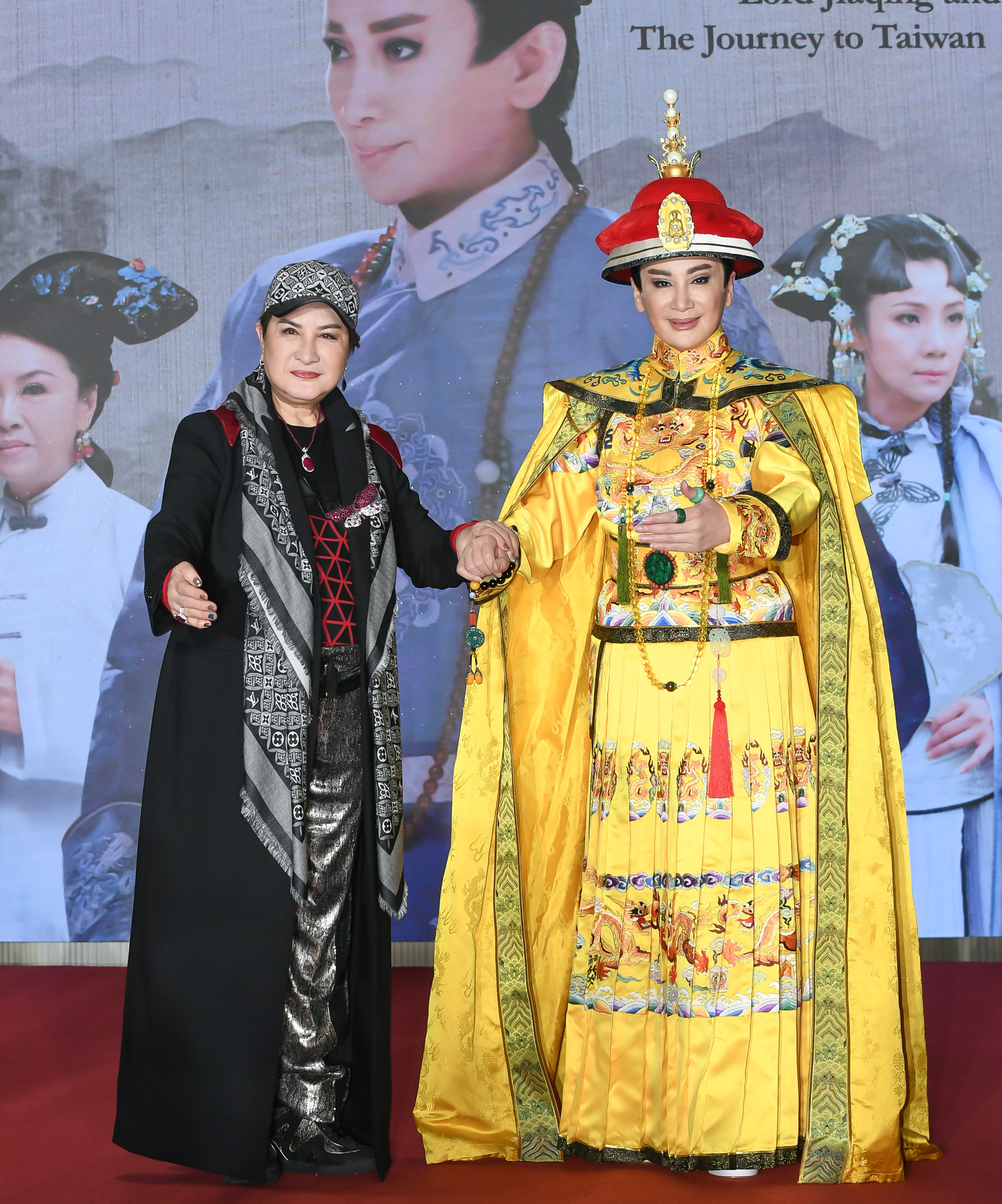 國寶楊麗花（圖左）與陳亞蘭（圖右）為傳承歌仔戲盡心盡力。（圖／欣湉國際提供）