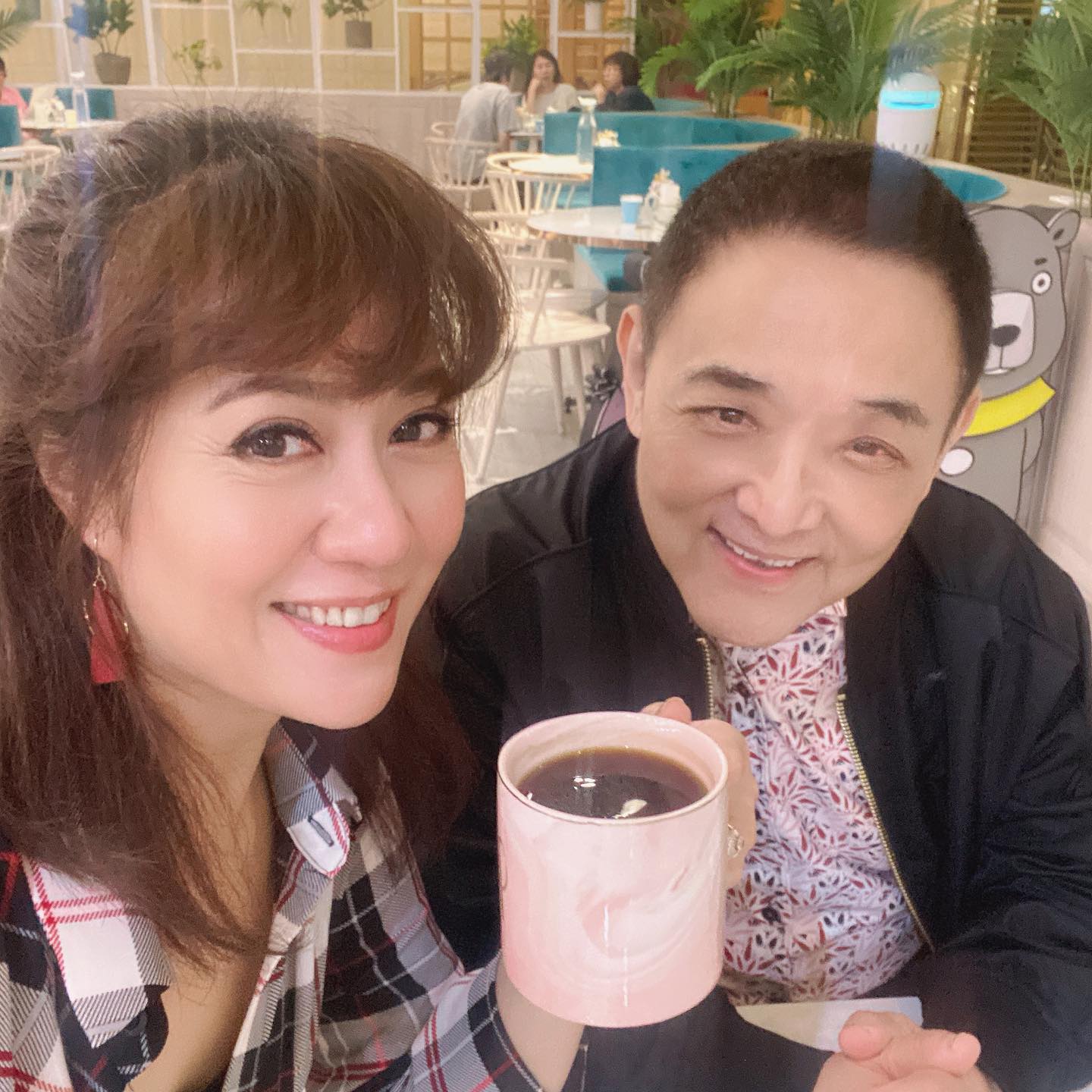 小亮哥50歲時引發肺氣腫。(圖/翻攝自林姿佑臉書)