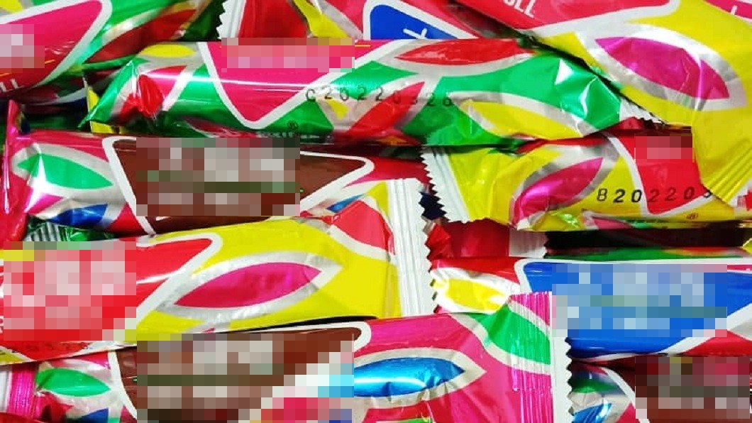 這款「七彩棒狀物」老饕愛 網曝吃幾十年:一次吃完整包