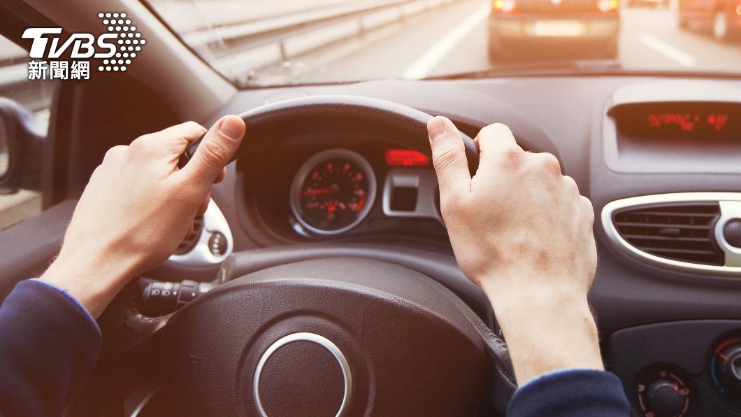 網友建議開車時應互相禮讓。(示意圖/shutterstock達志影像)