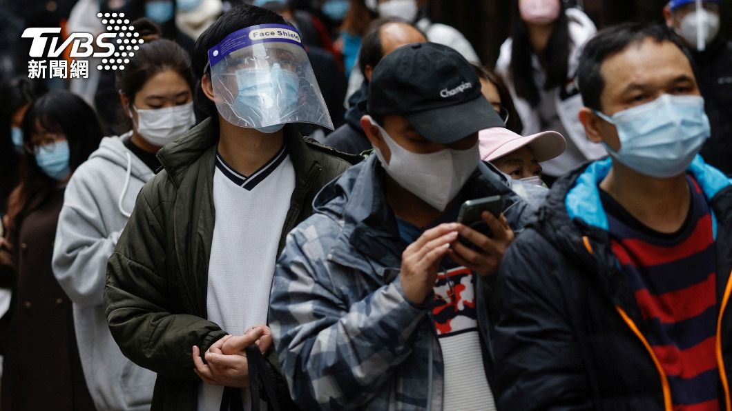 香港增1.7萬人確診 醫院塞爆、救護車最久等26小時