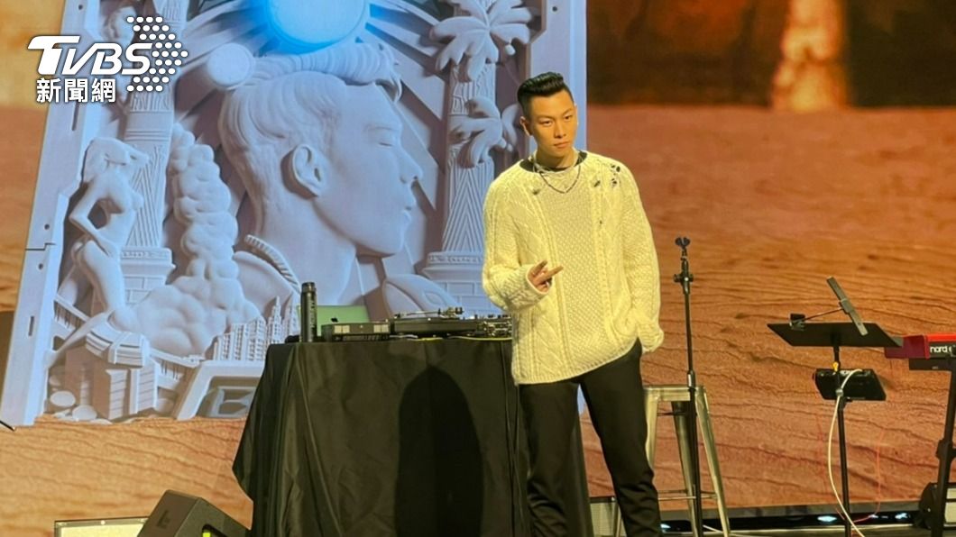 瘦子被問「父母為何交疊」?爆笑神回這句:開心才有聲音