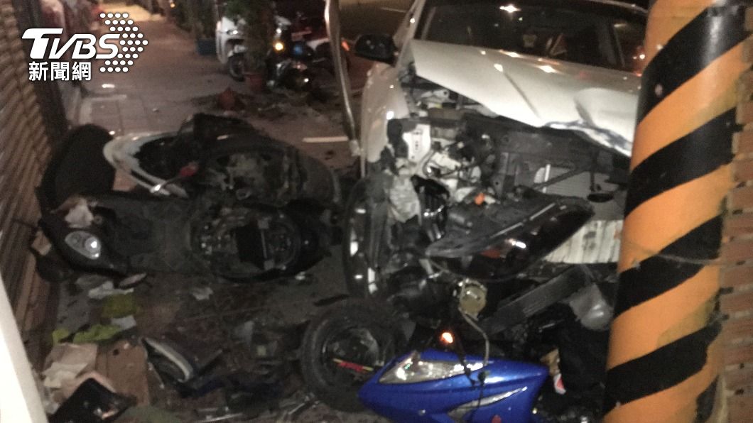 轎車駕駛撞擊後離開現場。