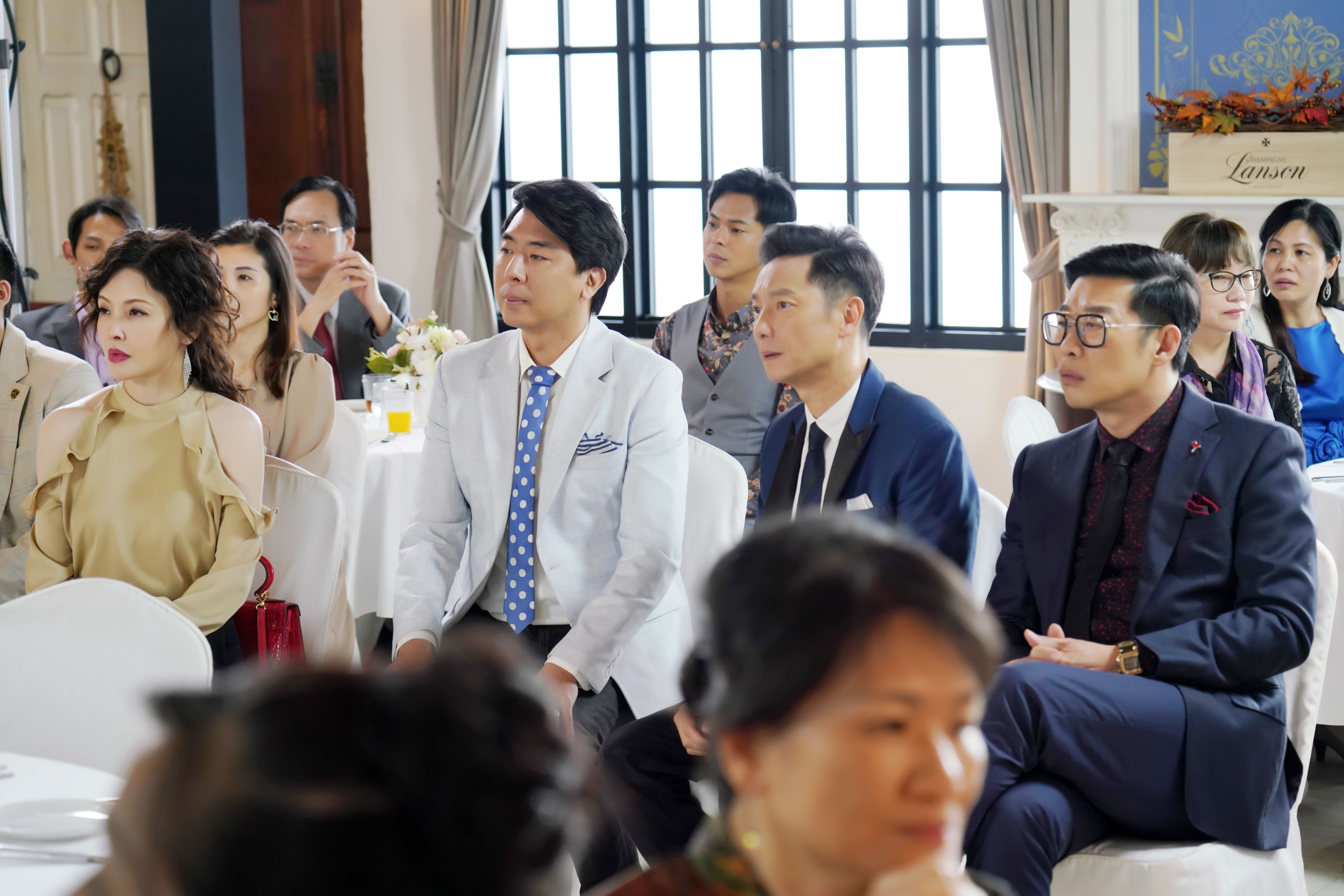 《婚姻結業式》由何如芸(圖左起)、梁赫群、謝祖武、馬力歐等人主演。(圖/華視提供)