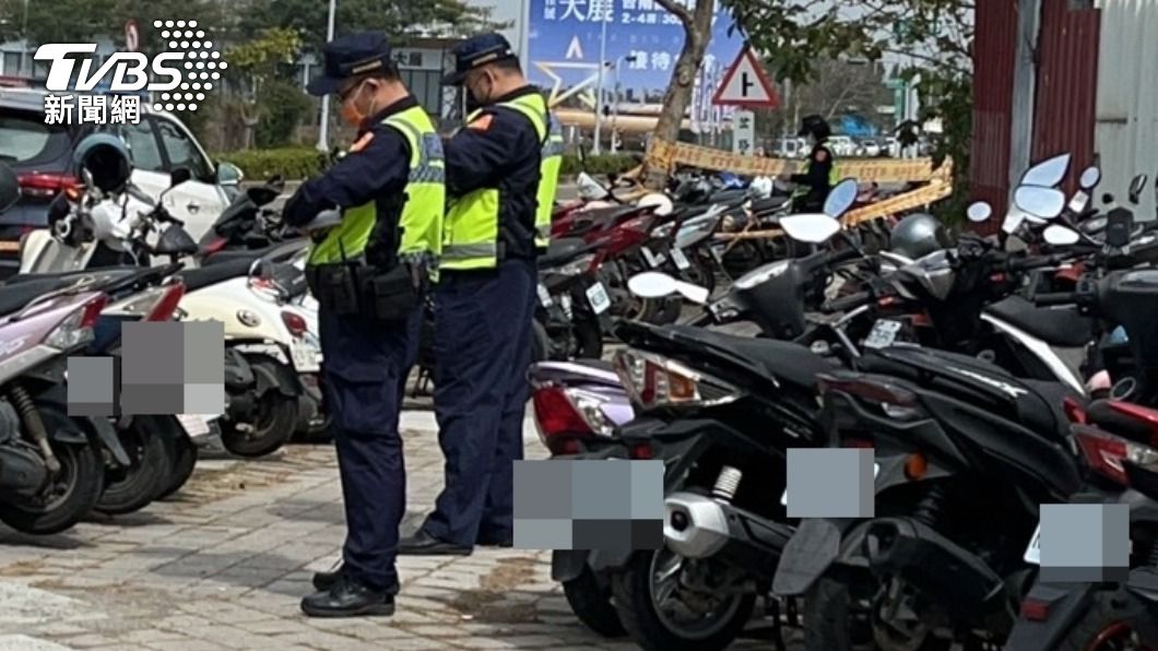 100多張罰單中,以違停的機車占大宗。(圖/TVBS)