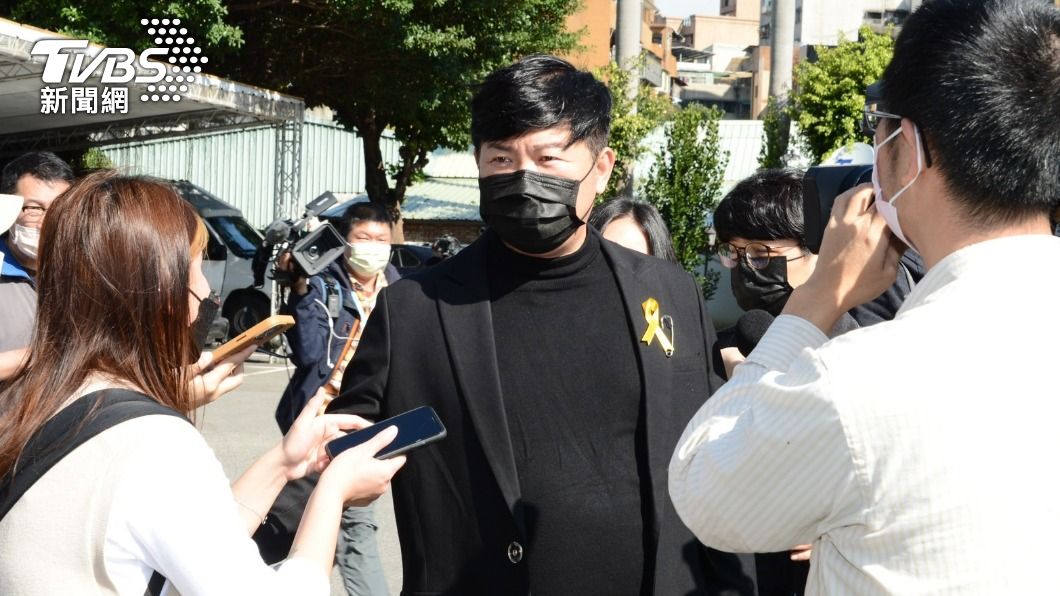 明金成告別式/曾國城送別明金成 噴淚嘆「不知怎麼說」