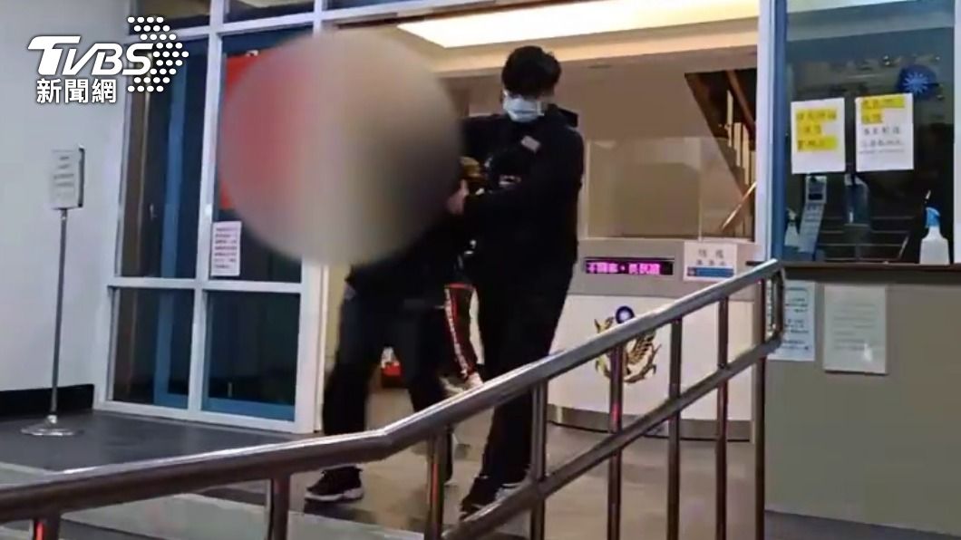 4嫌遭逮捕。（圖／TVBS）