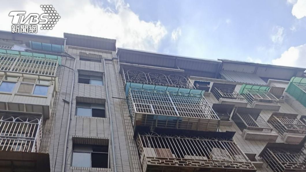 嚇壞!空屋2年多沒人住 屋主上門整理驚見「女性乾屍」