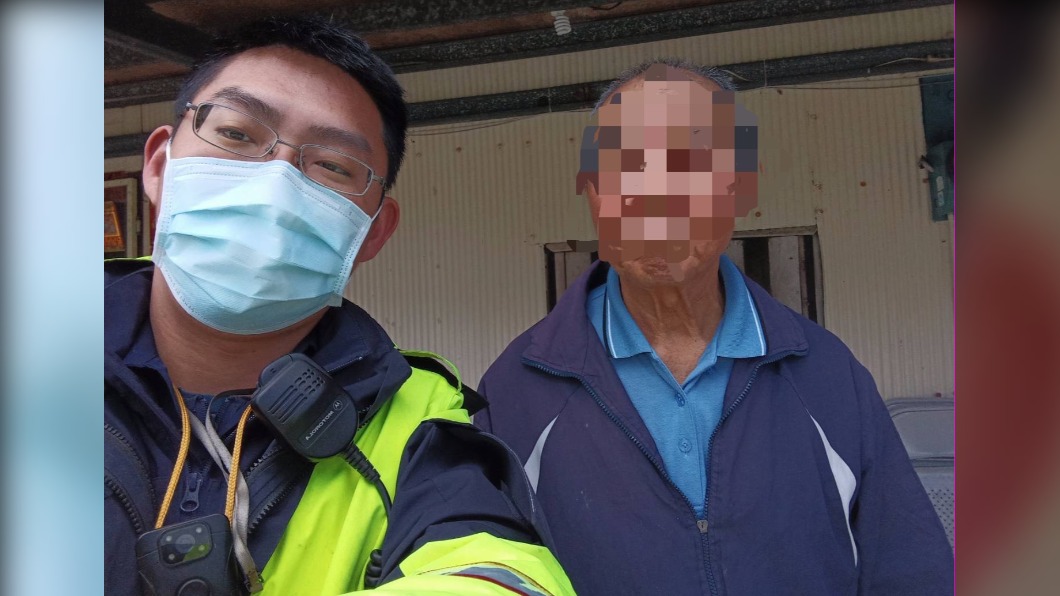 警員協助吳姓老翁保住辛苦存下的積蓄(圖/玉里分局提供)
