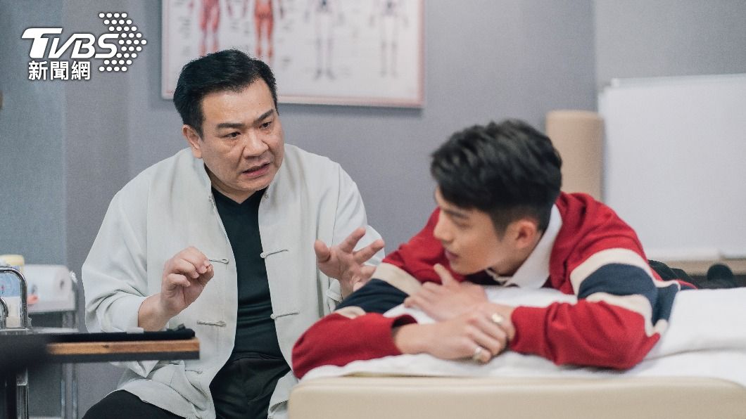 白雲在戲裡測試女兒對象齊家寶（林輝瑝飾演）。（圖／TVBS）