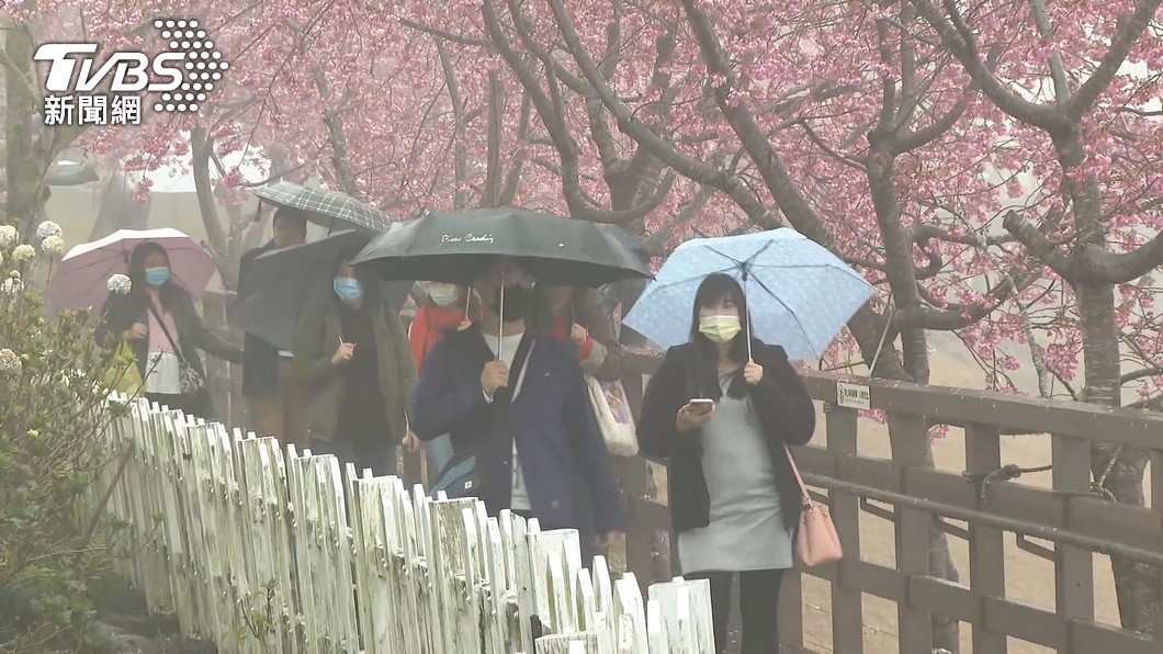 掉到10℃!冷空氣+水氣「雨區擴全台」 放晴時間曝光