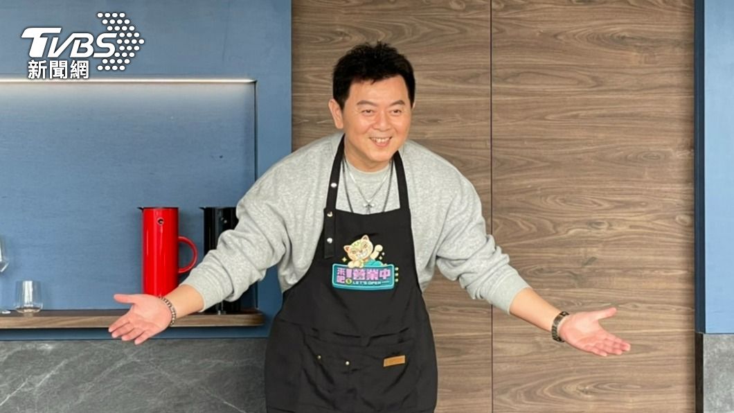 庹宗康為《來吧!營業中》餐廳店長,他也笑說自己是「和事佬」。(圖/黃城碩攝)