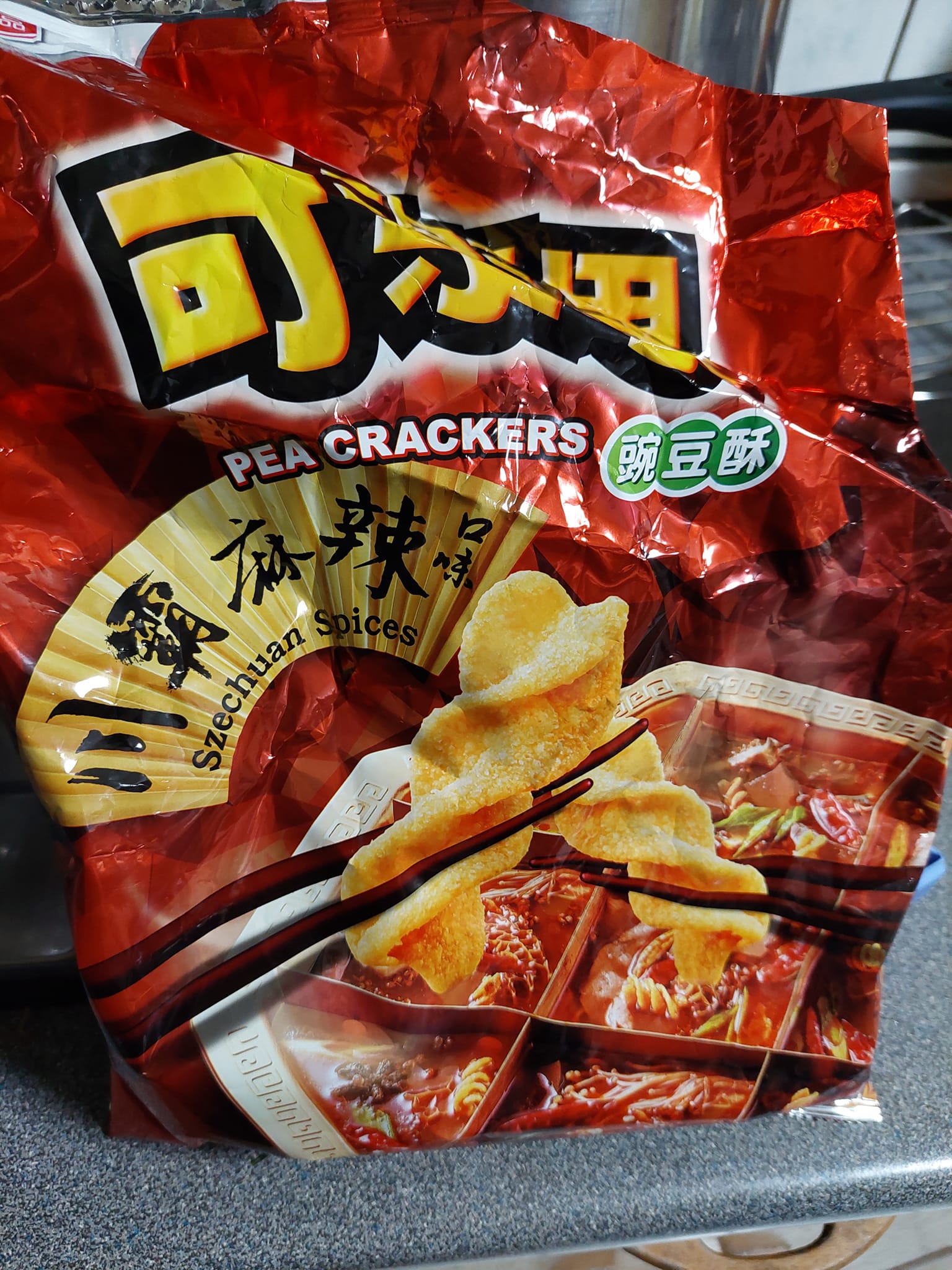 川霸麻辣口味的可樂果。(圖/翻攝自我愛全聯-好物老實説)