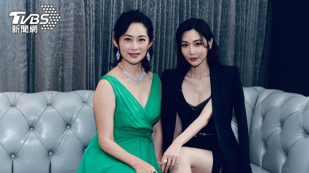 劉瑞琪(圖左)、曾莞婷在《親愛壞蛋》中飾演母女檔。(圖/許方正攝)