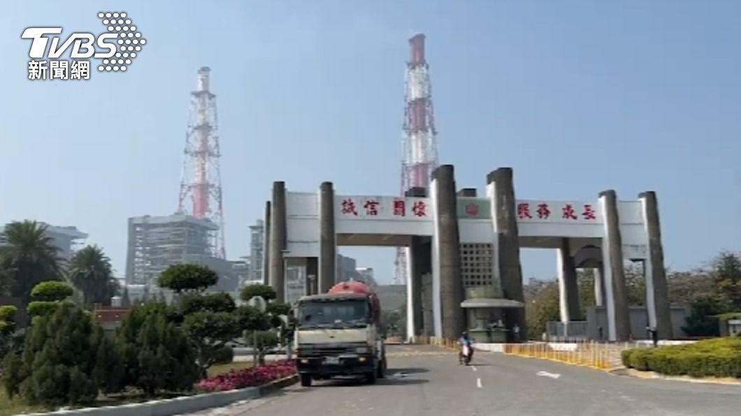 高雄電來了又斷 台電曝原因:太陽要下山了