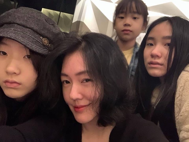 小S寫歌笑說女兒們就是「雙面人」。(圖/翻攝自小S IG)