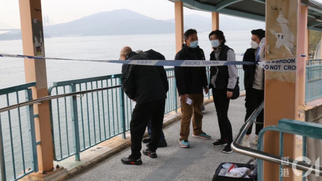 才2週大!香港女嬰墜落10米高天橋 朝母謀殺方向調查