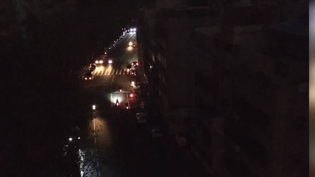 停電12小時　心碎媽問「電何時來」：兒在殯儀館快要退冰