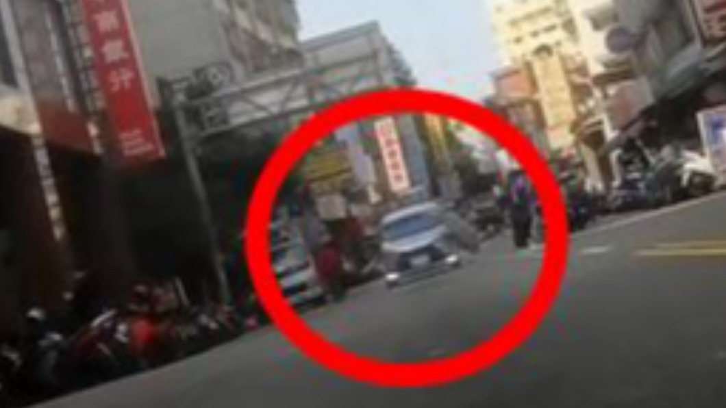 駕駛車輛毀損。(圖/翻攝自我是三峽人 臉書)