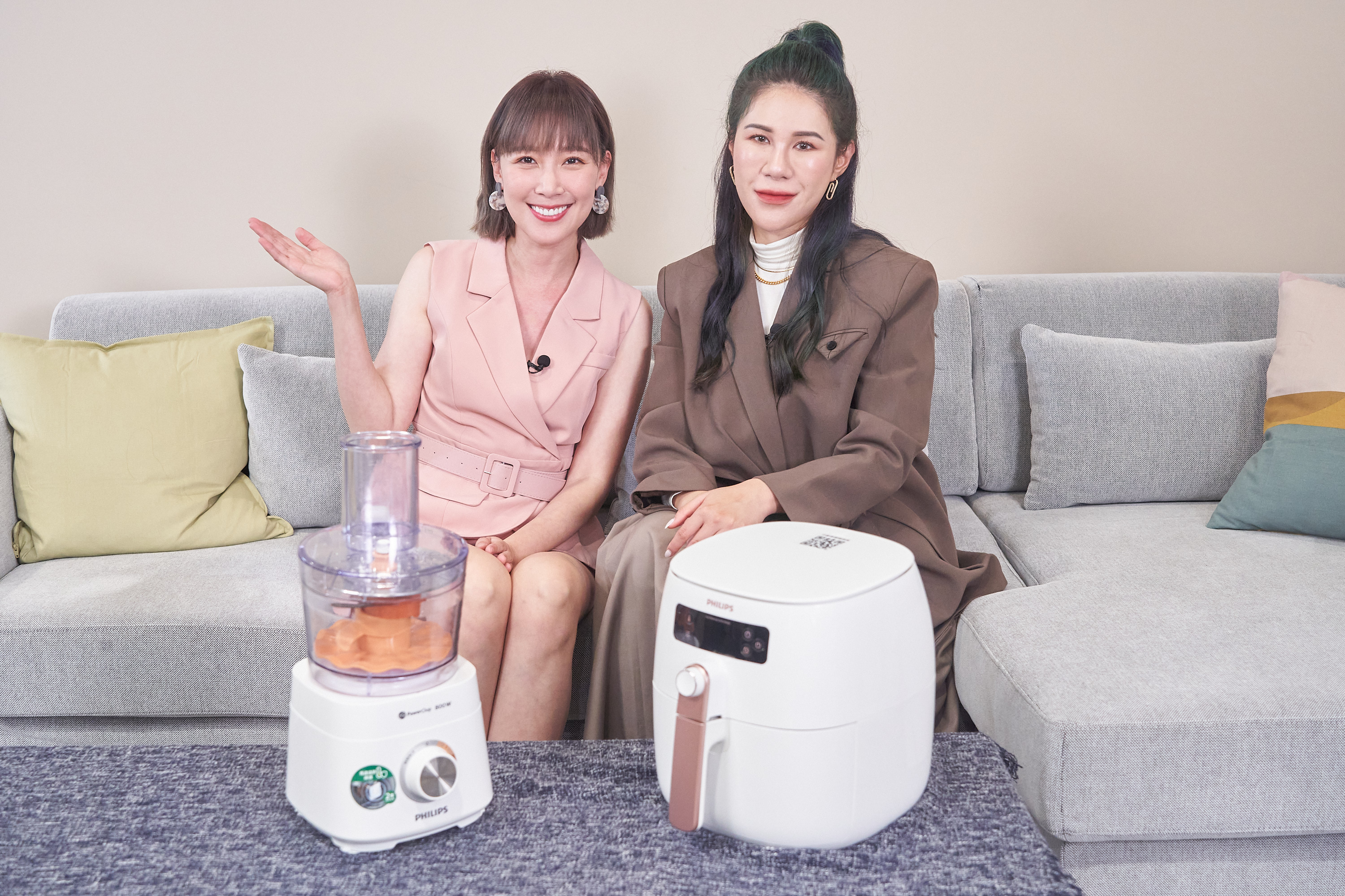 丹妮婊姐笑稱怕自己太會做菜,男友將會二度跟她求婚。(圖/台灣飛利浦提供)