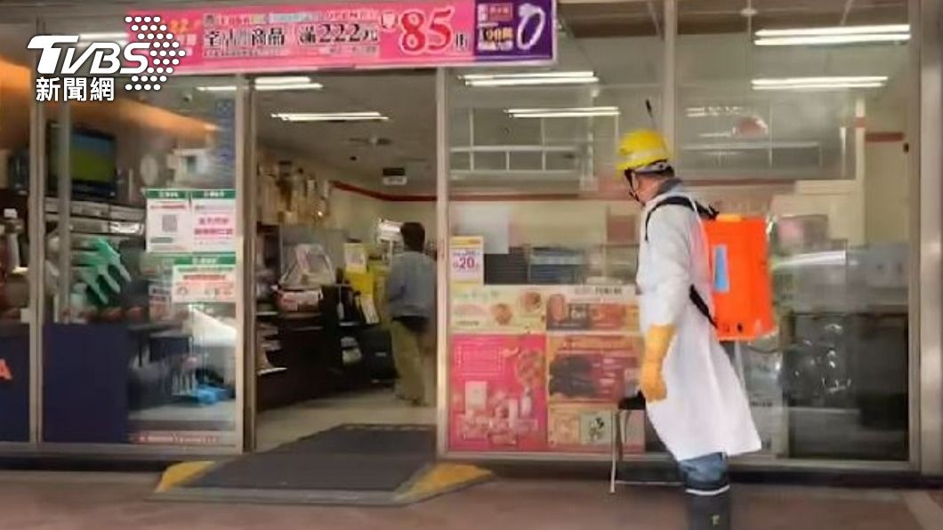 7-11盧奉門市清消。(圖/TVBS)