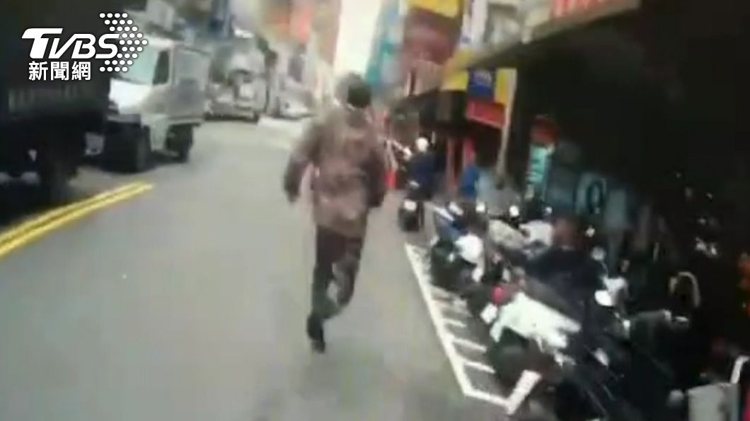 你說你想要逃~通緝犯連出怪招皆被識破 注定警局要落腳