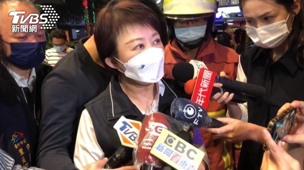 盧秀燕前往現場勘災。(圖/TVBS)