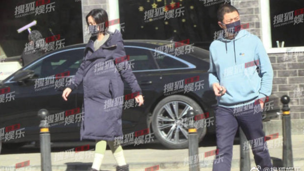 王菲前夫又要當爸！李亞鵬小19歲超模妻孕肚照曝光做產檢　