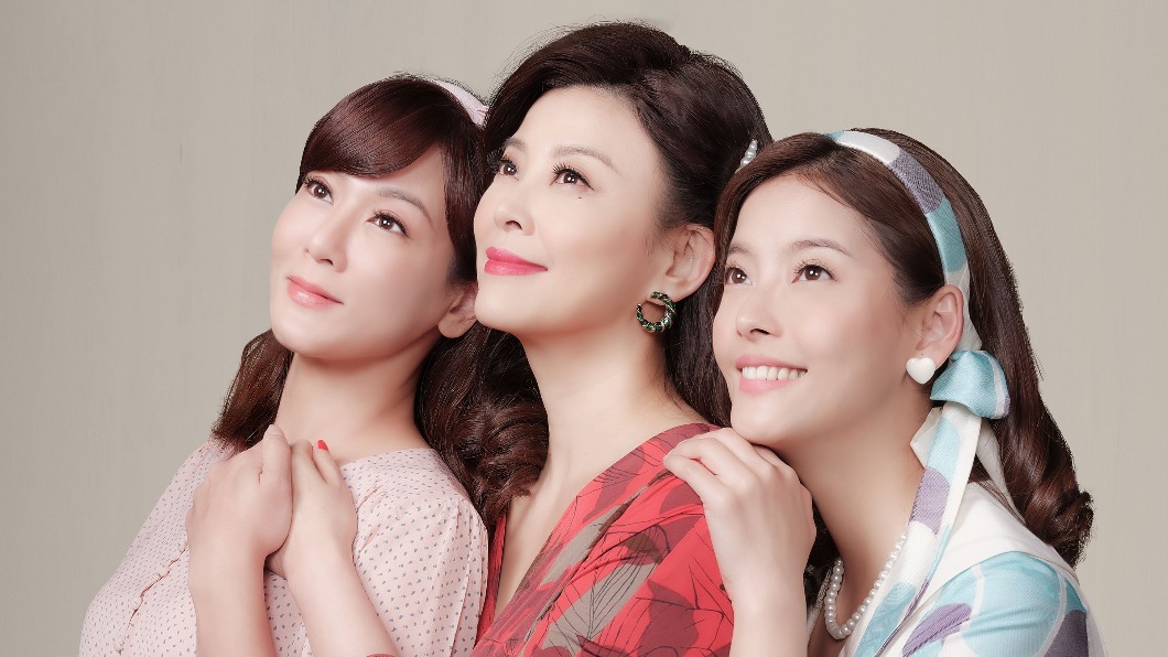 左起邱琦雯、方馨、王樂妍近日拍攝《美麗人生》視覺照。（圖／台視提供）