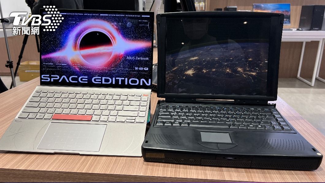 25年前骨董機曾上俄國太空船　開箱Zenbook太空紀念版