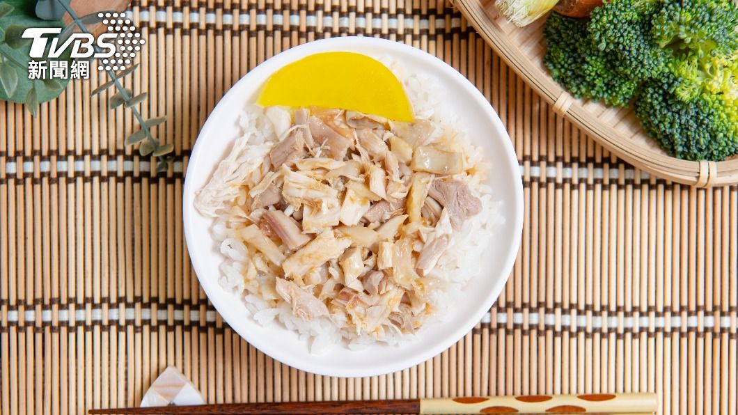 雞肉飯的熱量和脂肪都比較低。（示意圖／shutterstock達志影像）