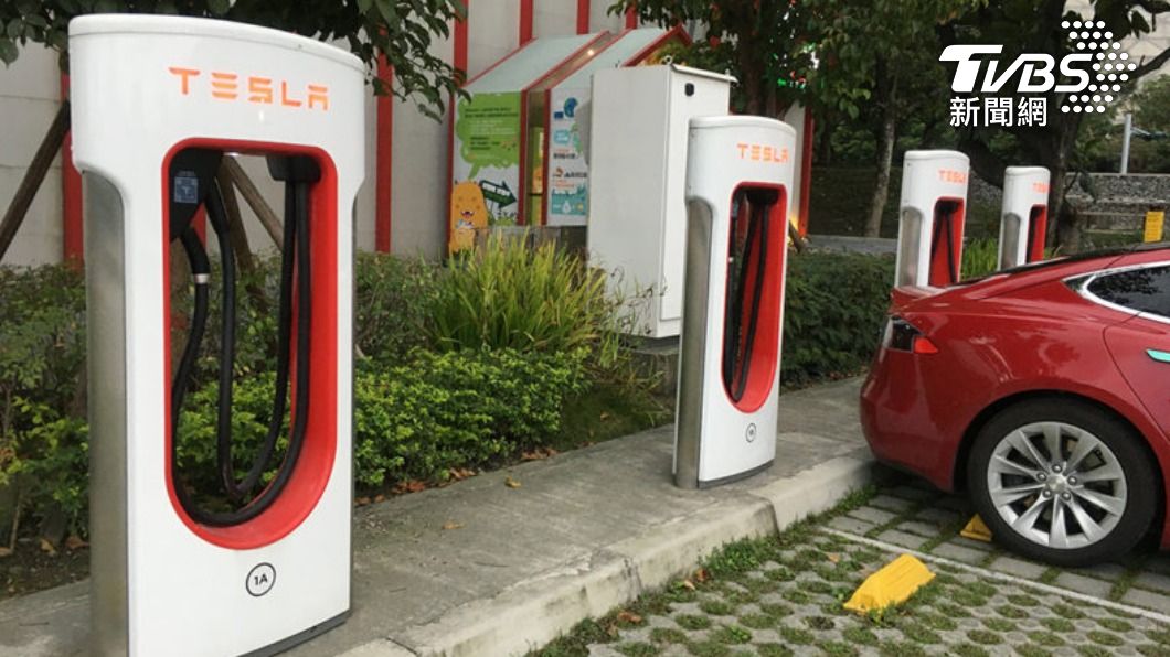 電動車雨天充電危險嗎?專家解惑「看2數字」:保證安全