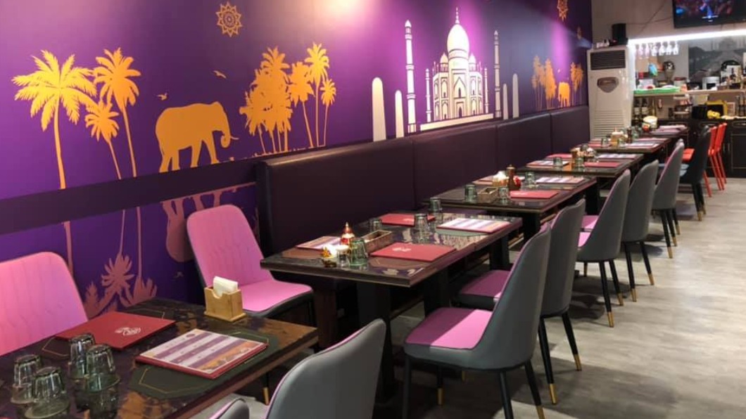 男子長時間待在餐廳內。（圖／翻攝自奪愛Dazzle Indian cuisine臉書）