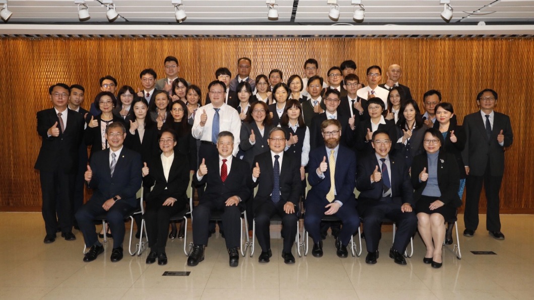 台灣金融研訓院與英國在台辦事處合作舉辦2022永續金融專業人才培訓計畫。(圖/台灣金融研訓院提供)