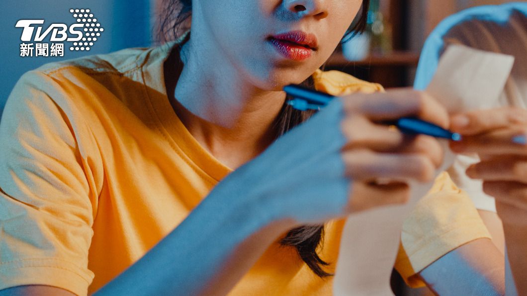 網友回憶當年薪資感嘆通膨飛快。（示意圖，非當事人／shutterstock達志影像）