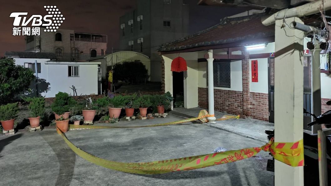 情侶喝酒談分手變「恐怖情殺」!男持菜刀插女方左胸斃命
