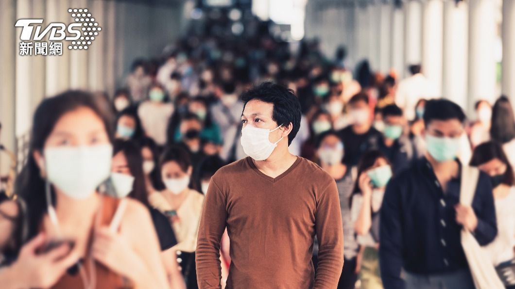 通勤時間人潮皆相當多。（示意圖／shutterstock達志影像）