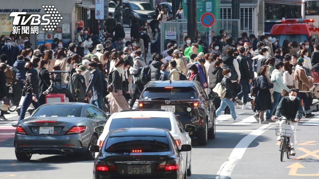 日本將參考以色列等國案例決定第4劑疫苗的施打方針。(圖/達志影像美聯社)