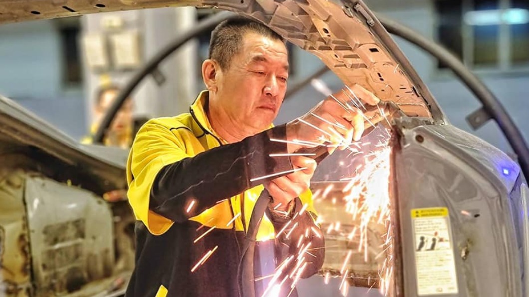 廖老大也表示,這輛車改完後會讓大家大吃一驚。(圖/翻攝自廖老大臉書)