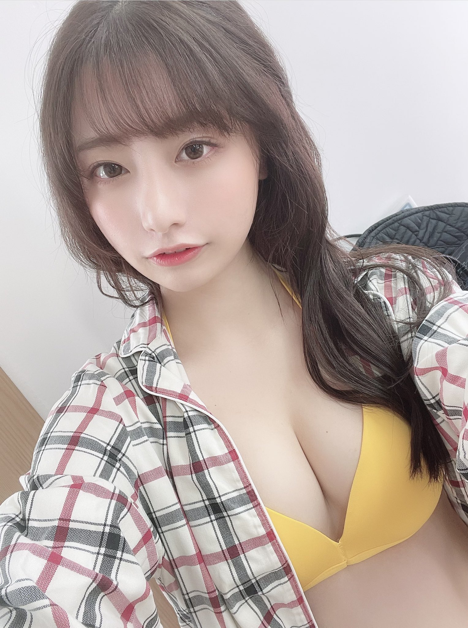 鈴木優香揮別清純女偶像風格。（圖／翻攝自鈴木優香Twitter）