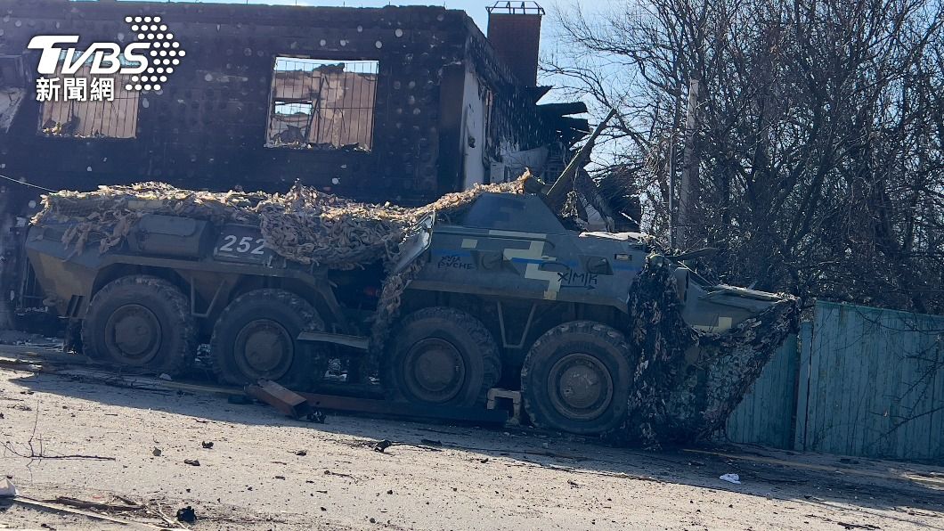 感謝英國軍援　烏克蘭士兵用飛彈擊毀俄國裝甲車