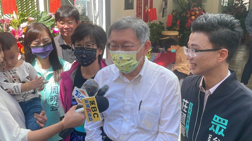 柯文哲上午於澎湖受訪。(圖/民眾黨提供)
