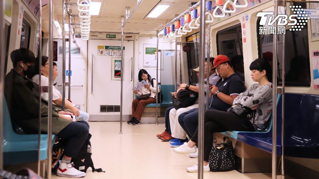 捷運椅子為何特別硬?北捷揭答案 眾全歪樓:超易睡過站