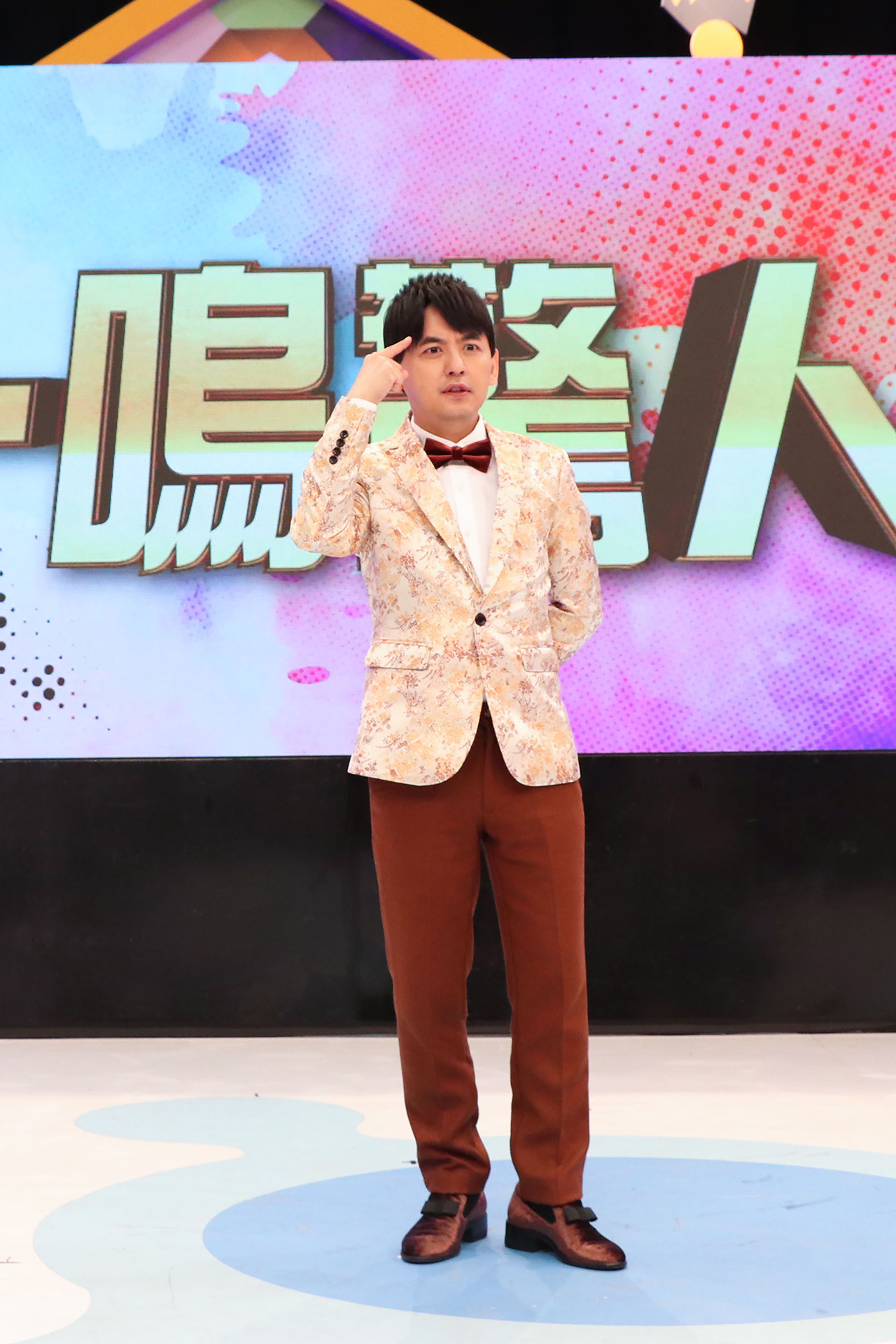 黃子佼接下中天新節目《一鳴驚人》的主持工作,也是他出道34年來第100個主持的節目。(圖/中天提供)