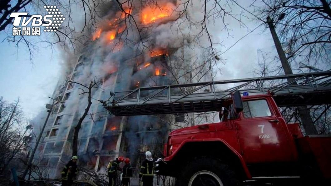 俄羅斯加強攻勢!基輔多處傳爆炸 住宅區遭擊中至少2死